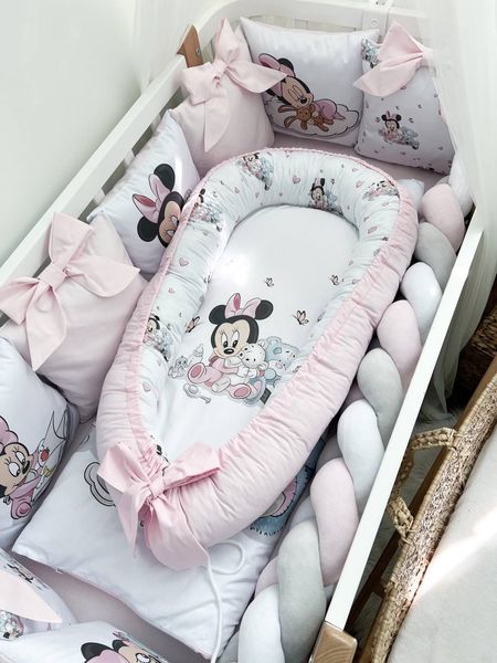 Комплект в кроватку с большими рисунками "Минни" 1010 фото